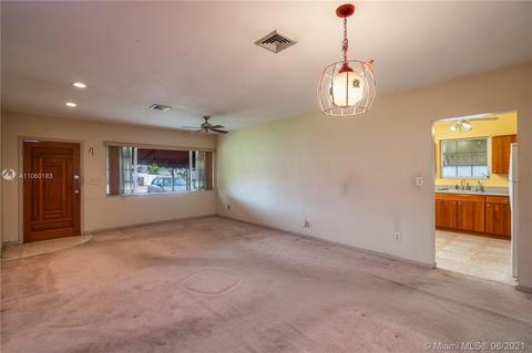 4561 W 9th Ave, Hialeah, FL 33012 photo 3