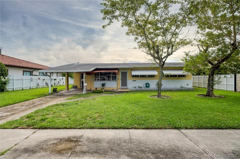 4561 W 9th Ave, Hialeah, FL 33012 photo 1