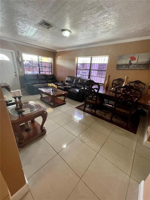4435 E 8th Ln, Hialeah, FL 33013 photo 21