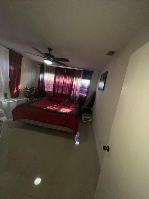 4435 E 8th Ln, Hialeah, FL 33013 photo 11