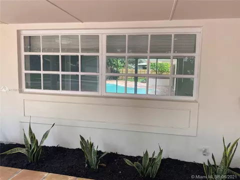 6925 Willow Ln, Miami Lakes, FL 33014 photo 7