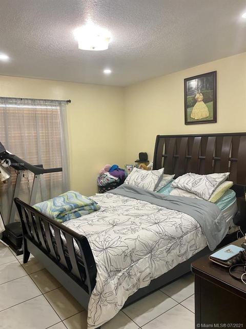 640 E 30th St, Hialeah, FL 33013 photo 4
