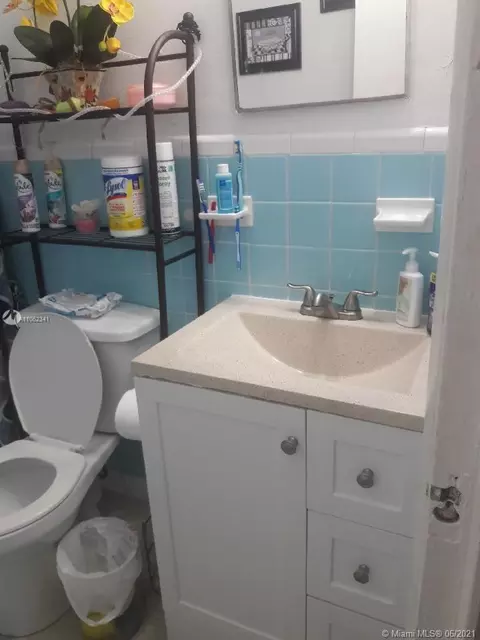 4164 E 10th Ave, Hialeah, FL 33013 photo 3