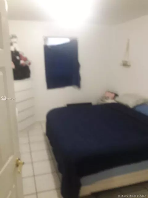 4164 E 10th Ave, Hialeah, FL 33013 photo 5