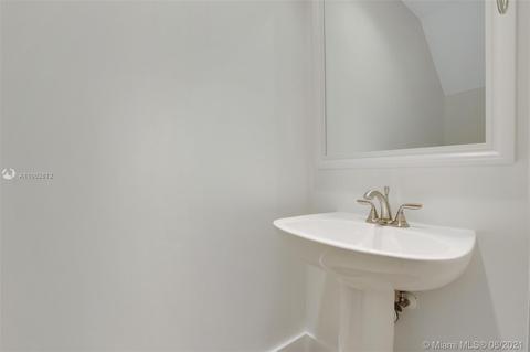 250 Iris Dr, Jupiter, FL 33458 photo 13