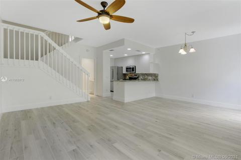 250 Iris Dr, Jupiter, FL 33458 photo 6
