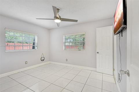 4402 NW 203rd St, Miami Gardens, FL 33055 photo 14