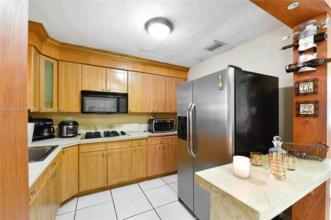 4402 NW 203rd St, Miami Gardens, FL 33055 photo 8