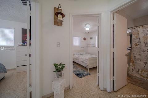 2491 W 9th Ln, Hialeah, FL 33010 photo 9