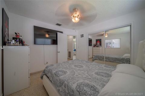 2491 W 9th Ln, Hialeah, FL 33010 photo 11