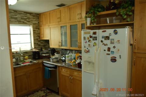 4770 E 9th Ln, Hialeah, FL 33013 photo 11