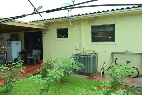 4770 E 9th Ln, Hialeah, FL 33013 photo 6