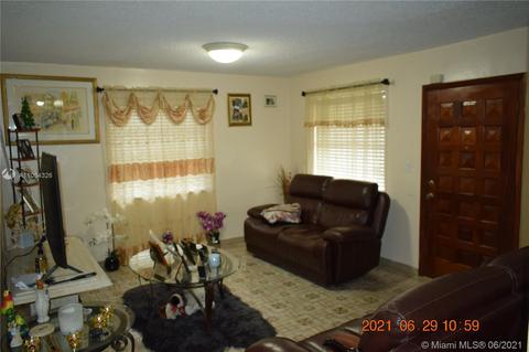 4770 E 9th Ln, Hialeah, FL 33013 photo 9