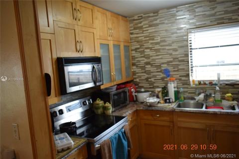 4770 E 9th Ln, Hialeah, FL 33013 photo 10