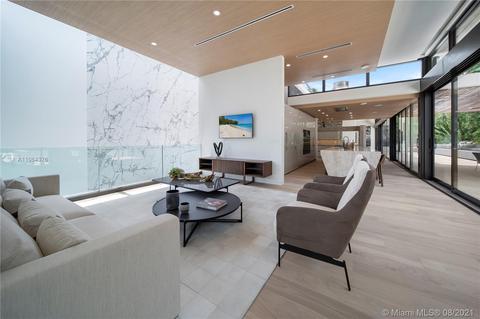 2930 Brickell Ave, Miami, FL 33129 photo 8