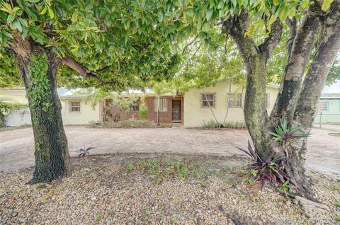 7325 W 12th Ave, Hialeah, FL 33014 photo 2