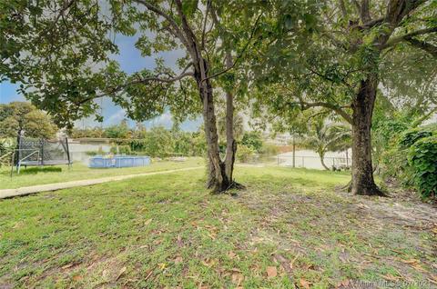 7325 W 12th Ave, Hialeah, FL 33014 photo 29