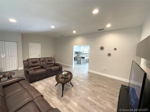 19954 NW 60th Ct, Hialeah, FL 33015 photo 6