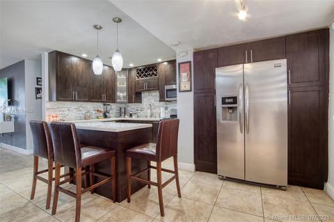 64 E 12th St, Hialeah, FL 33010 photo 8