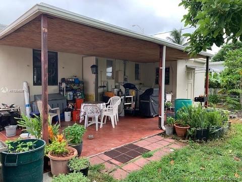 868 E 23rd St, Hialeah, FL 33013 photo 3