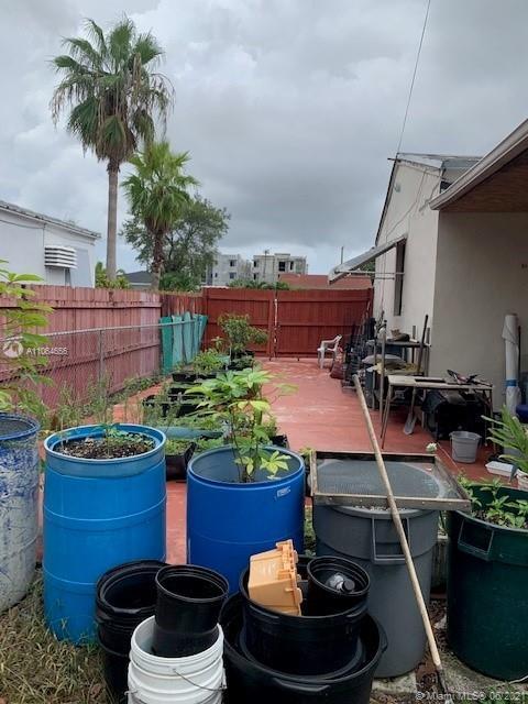 868 E 23rd St, Hialeah, FL 33013 photo 4