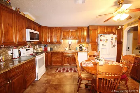 8945 SE 57th Dr, Okeechobee, FL 34974 photo 21