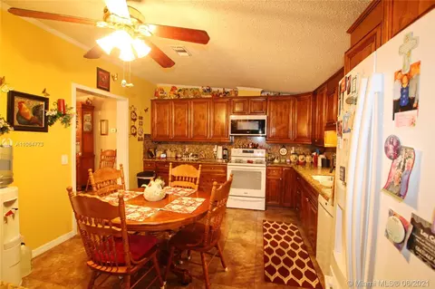 8945 SE 57th Dr, Okeechobee, FL 34974 photo 19