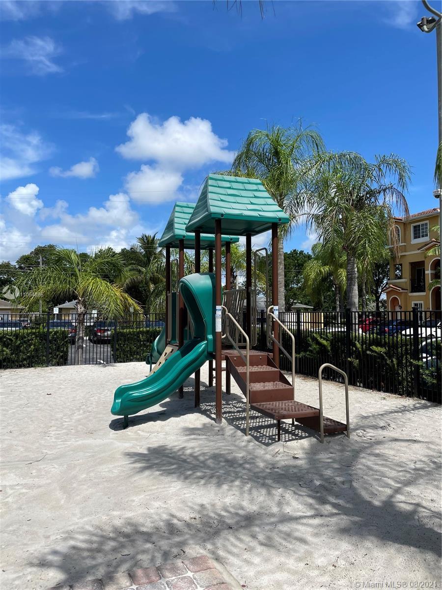  131 NW 2nd Ave #9, Hallandale Beach, FL 33009 photo 5