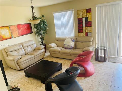 8748 W 33rd Ave, Hialeah, FL 33018 photo 7