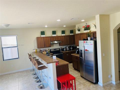 8748 W 33rd Ave, Hialeah, FL 33018 photo 8