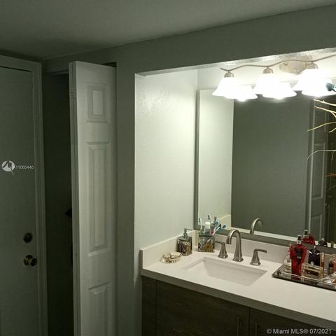 1900 W 68th St #E205, Hialeah, FL 33014 photo 35