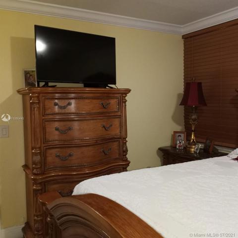 1900 W 68th St #E205, Hialeah, FL 33014 photo 17