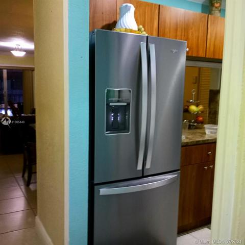 1900 W 68th St #E205, Hialeah, FL 33014 photo 10