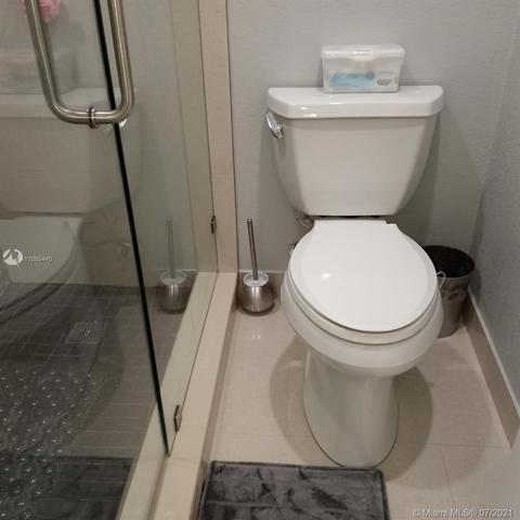 1900 W 68th St #E205, Hialeah, FL 33014 photo 26