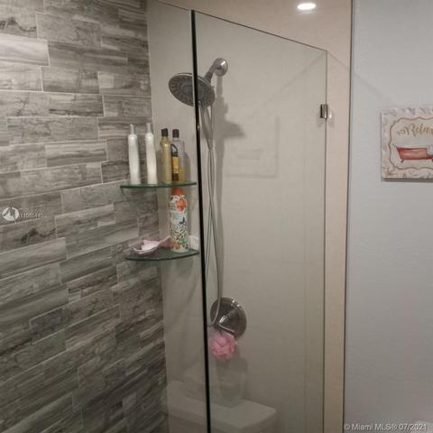 1900 W 68th St #E205, Hialeah, FL 33014 photo 20