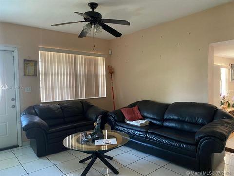 699 E 56th St, Hialeah, FL 33013 photo 5