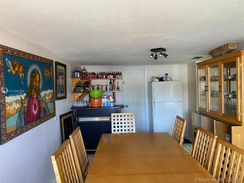 699 E 56th St, Hialeah, FL 33013 photo 8