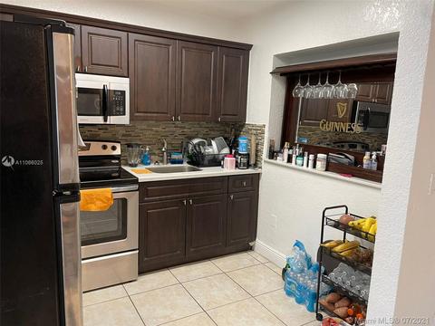 940 E 41st St, Hialeah, FL 33013 photo 3