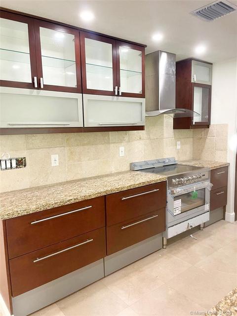 1898 W 64th St, Hialeah, FL 33012 photo 4