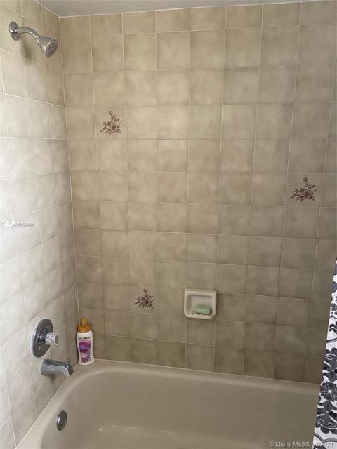 4191 W 18th Ct, Hialeah, FL 33012 photo 18