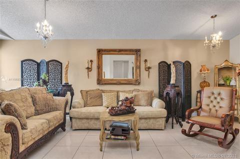 7330 W 29th Ave, Hialeah, FL 33018 photo 2
