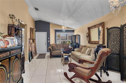 7330 W 29th Ave, Hialeah, FL 33018 photo 3