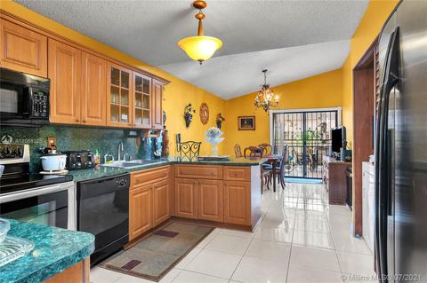 7330 W 29th Ave, Hialeah, FL 33018 photo 6