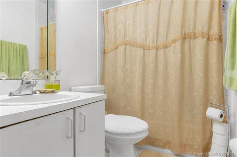 7330 W 29th Ave, Hialeah, FL 33018 photo 20