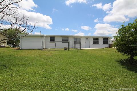 2107 SE 32nd St, Okeechobee, FL 34974 photo 1