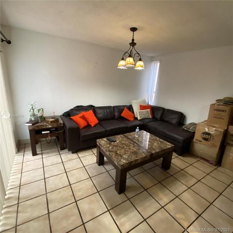 868 W 39th Pl, Hialeah, FL 33012 photo 5