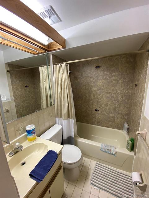 868 W 39th Pl, Hialeah, FL 33012 photo 20