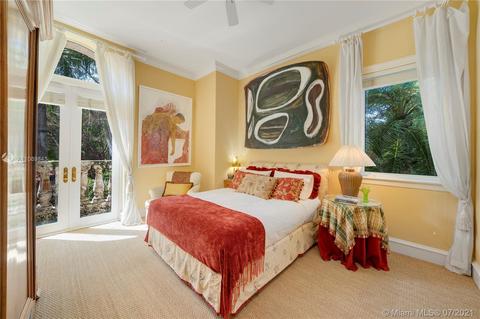 3323 Devon Ct, Miami, FL 33133 photo 26