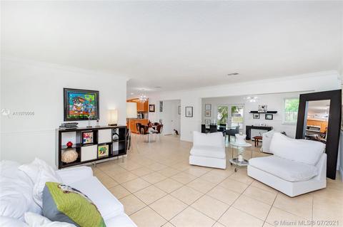 751 Heron Ave, Miami Springs, FL 33166 photo 7