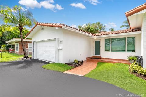 751 Heron Ave, Miami Springs, FL 33166 photo 2